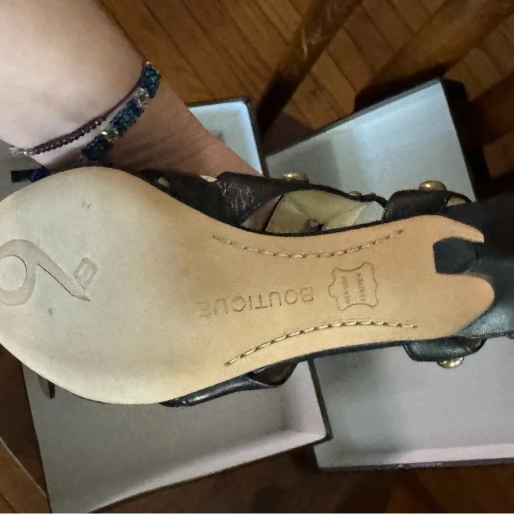 Boutique 9 - BTYUKIE - Black Leather Studded Sandals - Picture 3 of 4